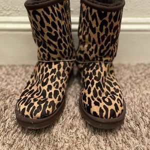 Animal print short UGG boots